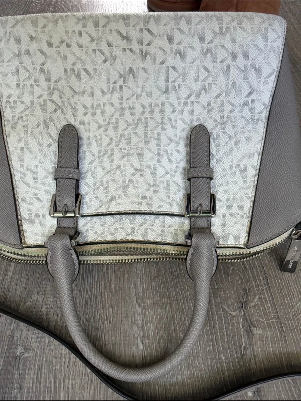 Michael Kors Gray Beige Signature Satchel with Matching Wallet